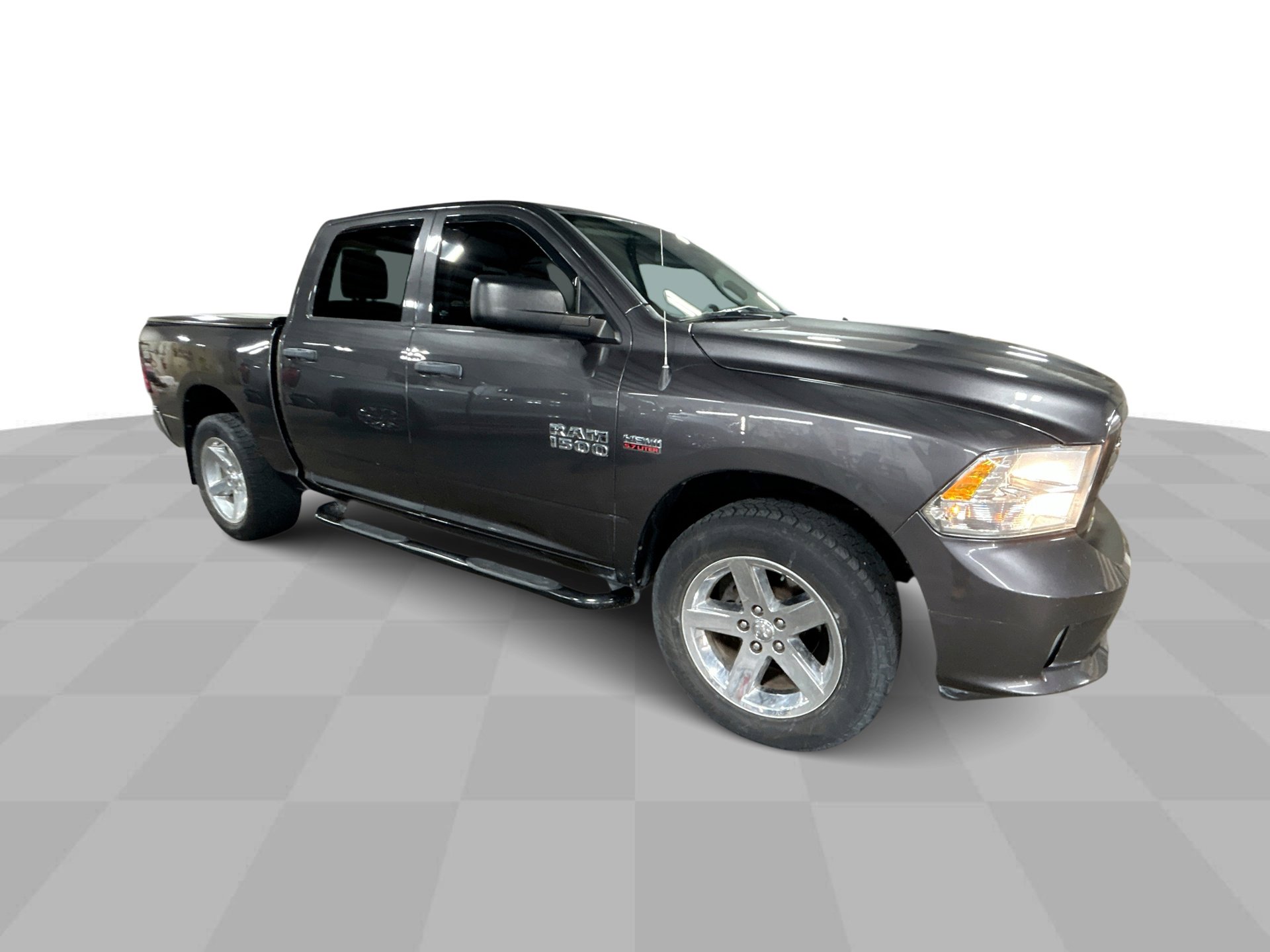 Used 2015 RAM Ram 1500 Pickup Express with VIN 1C6RR7KT6FS516283 for sale in Clive, IA