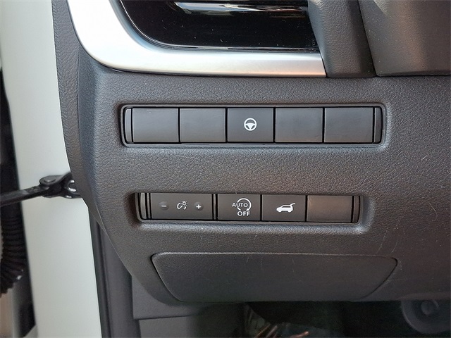 2024 Nissan Rogue SL photo 27