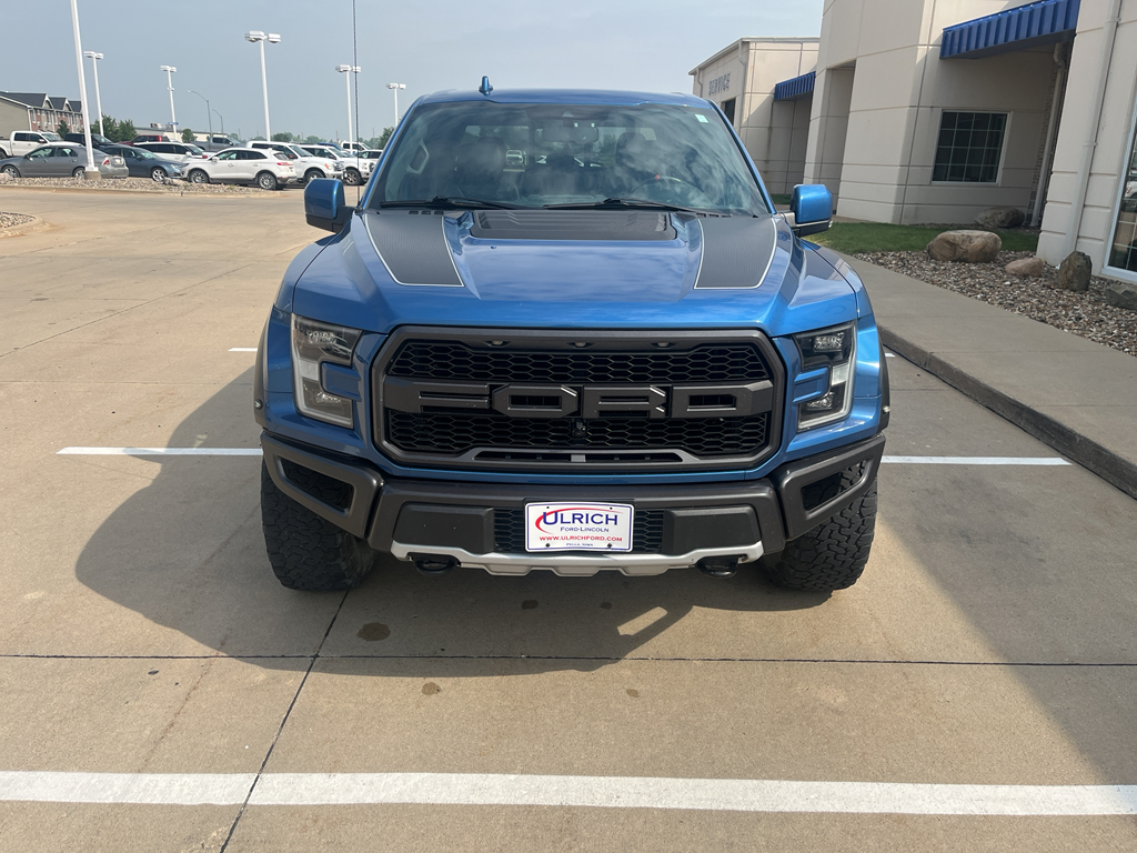 2020 Ford F-150 Raptor photo 2