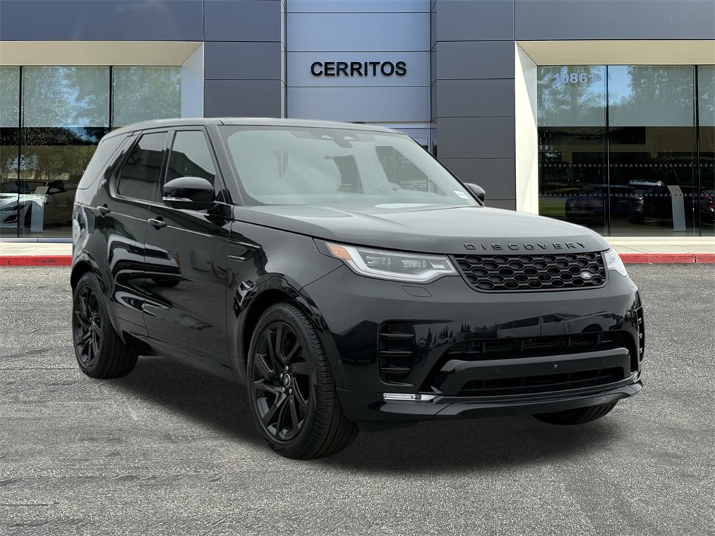 2025 Land Rover Discovery SE photo 2