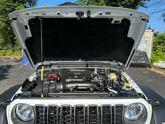 2025 Jeep Wrangler Sport S photo 14