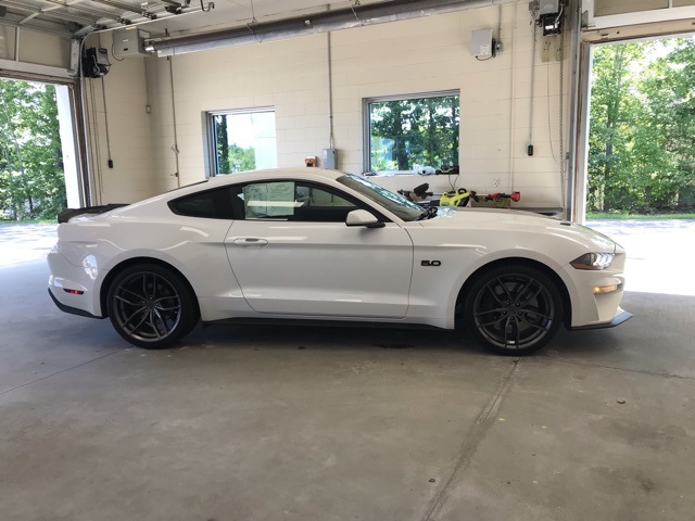 2018 Ford Mustang GT photo 2