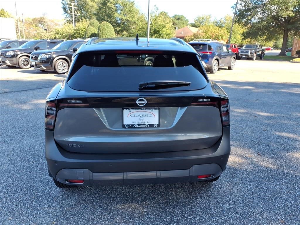 2026 Nissan Kicks SV photo 4