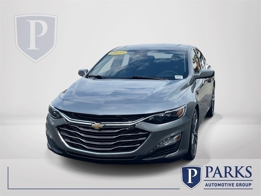 2023 Chevrolet Malibu 1LT photo 3