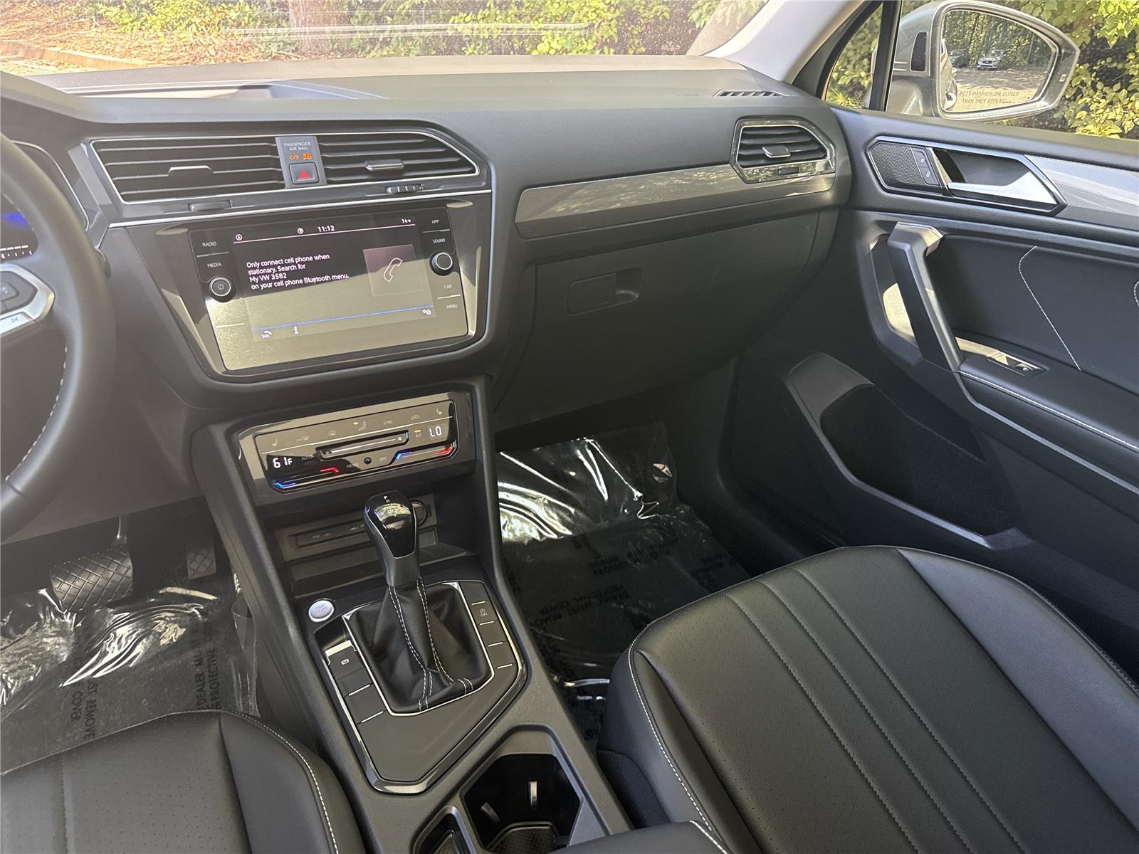 2023 Volkswagen Tiguan SE photo 16