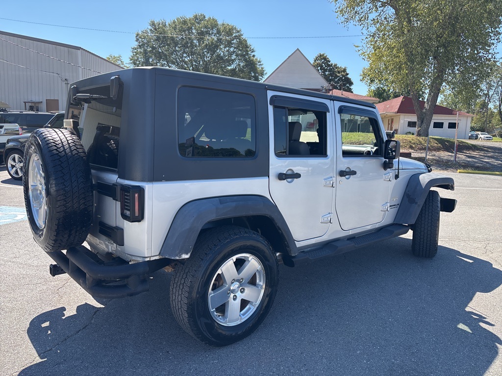 2008 Jeep Wrangler Unlimited Sahara photo 4