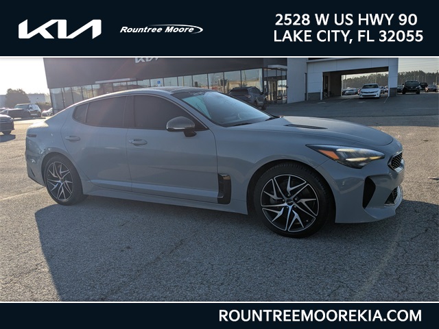 2023 Kia Stinger GT-Line's photo