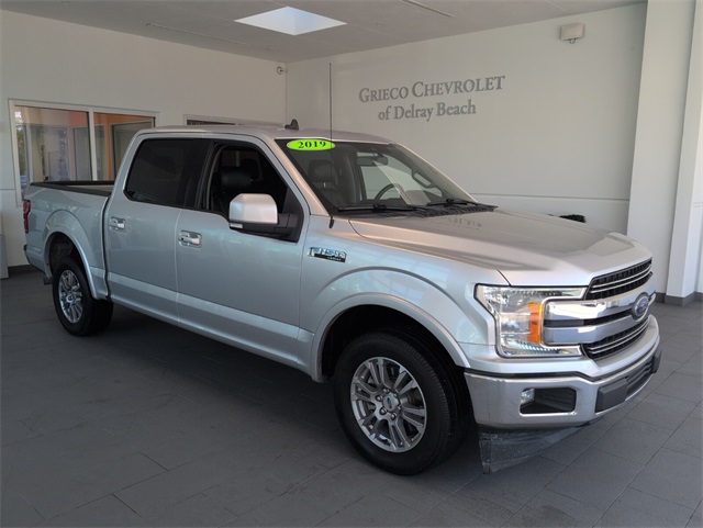2019 Ford F-150 Lariat photo 2