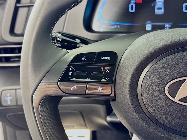 2025 Hyundai Elantra SEL Sport photo 14