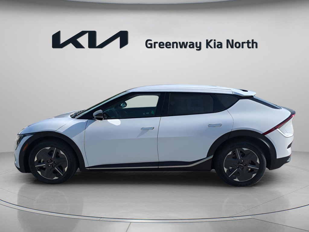 2025 Kia EV6 Light photo 4
