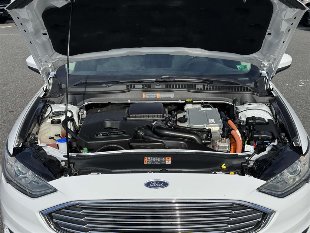 2018 Ford Fusion Hybrid SE photo 12