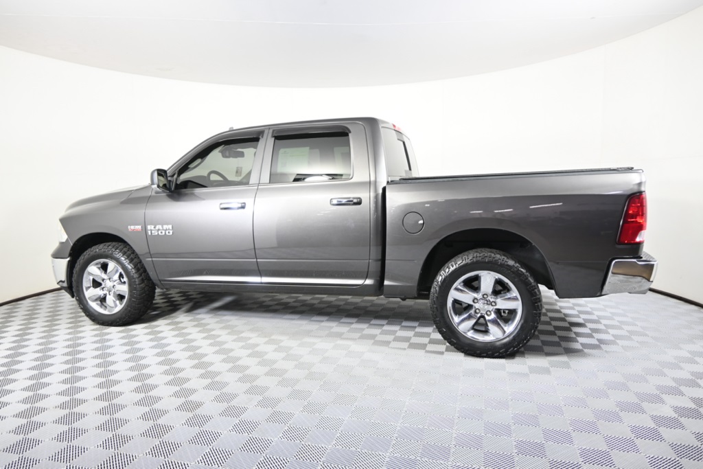 2017 Ram 1500 Big Horn photo 3