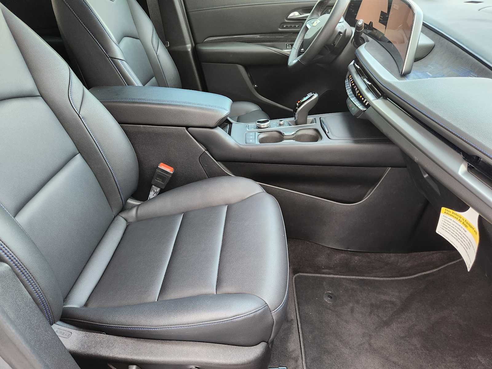 2025 Cadillac XT4 Sport photo 10