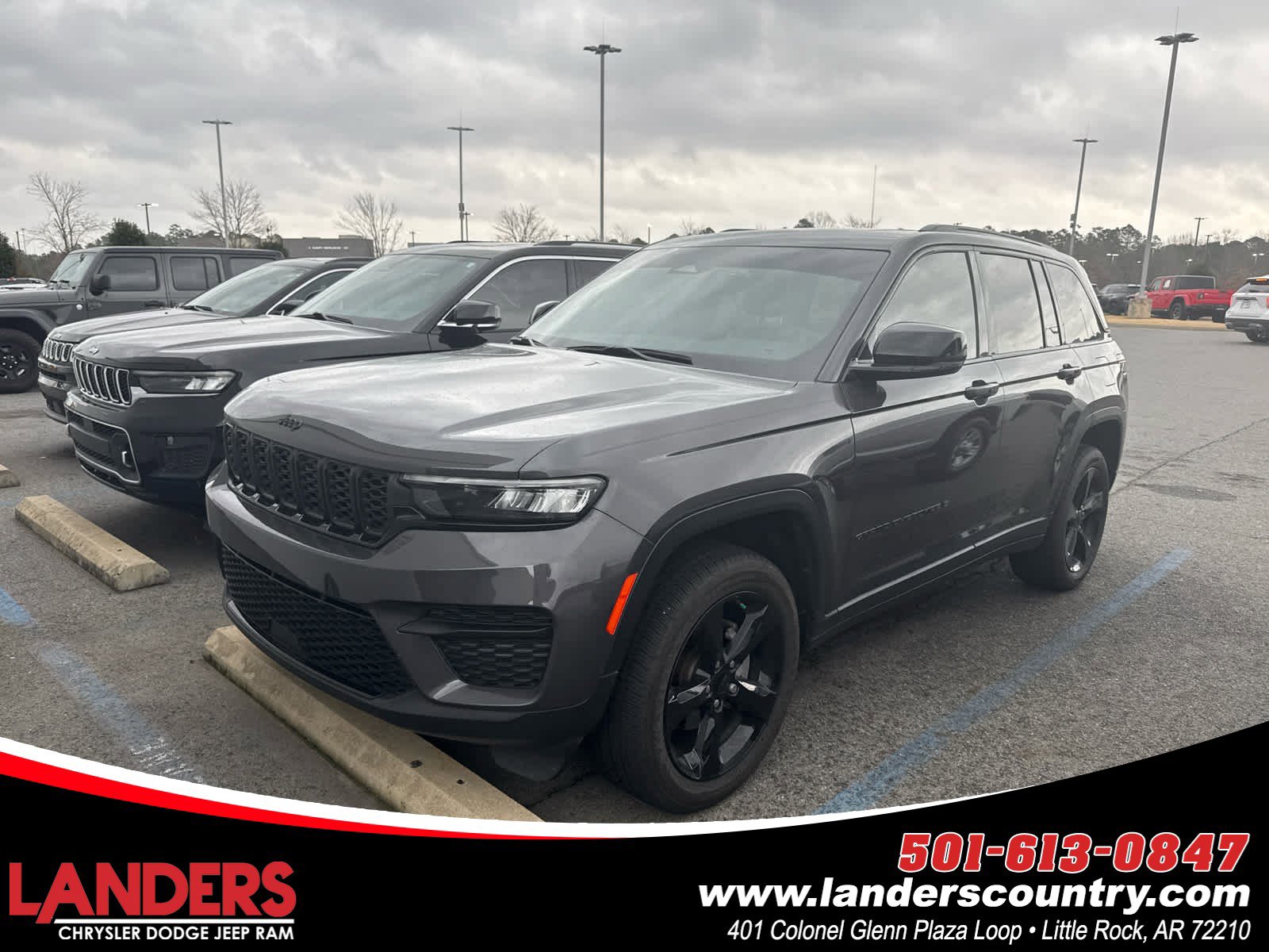 2023 Jeep Grand Cherokee Altitude's photo