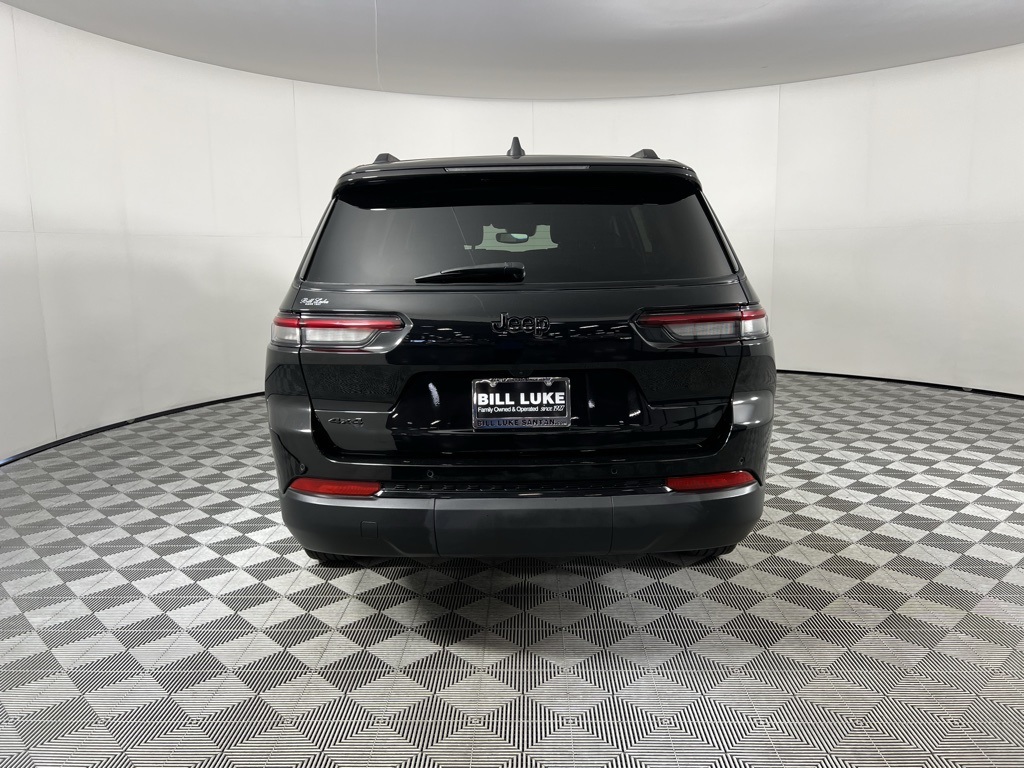 2024 Jeep Grand Cherokee Laredo photo 4