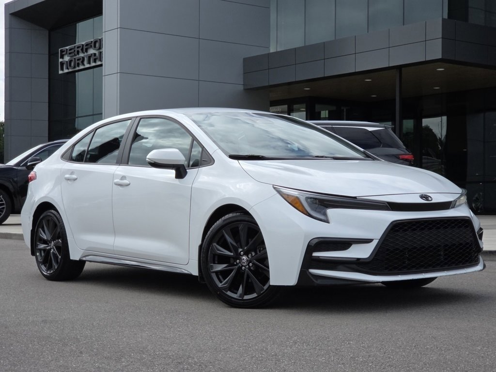 2023 Toyota Corolla SE photo 2