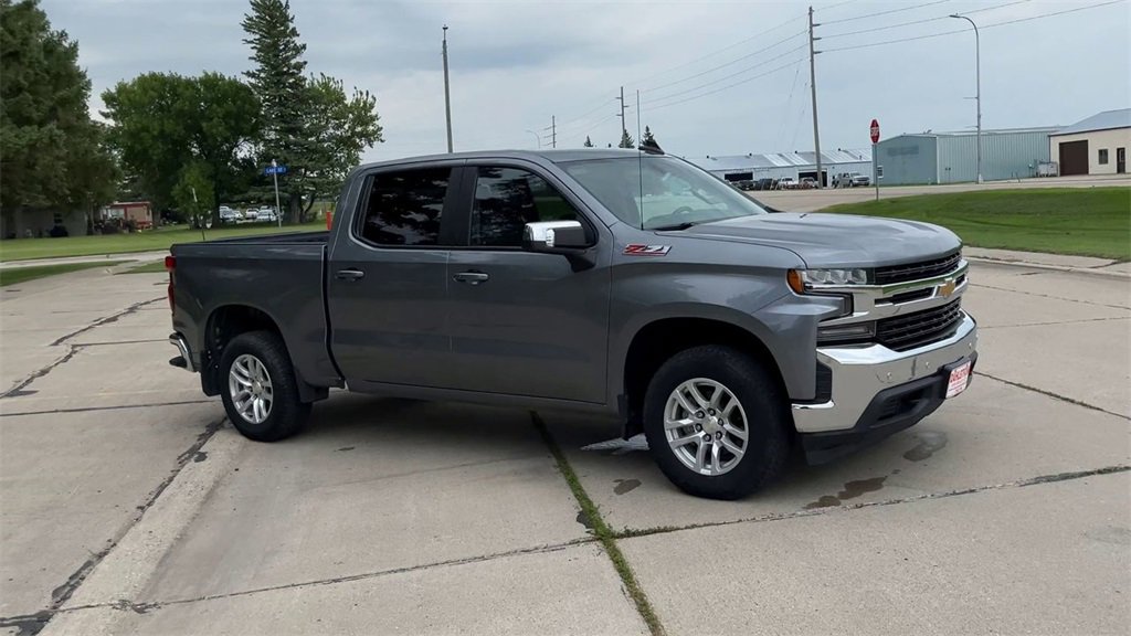 Used 2019 Chevrolet Silverado 1500 LT with VIN 3GCUYDED3KG148512 for sale in Oslo, Minnesota