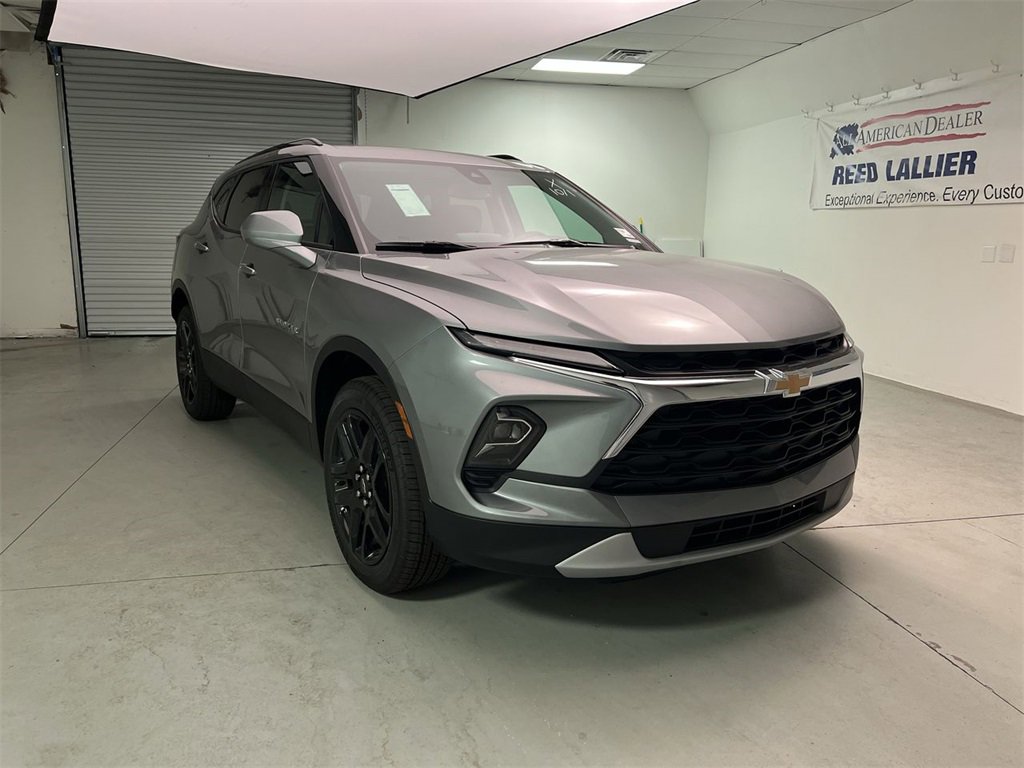 2025 Chevrolet Blazer 2LT's photo