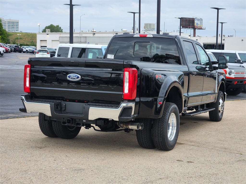 2026 Ford F-350 photo 4