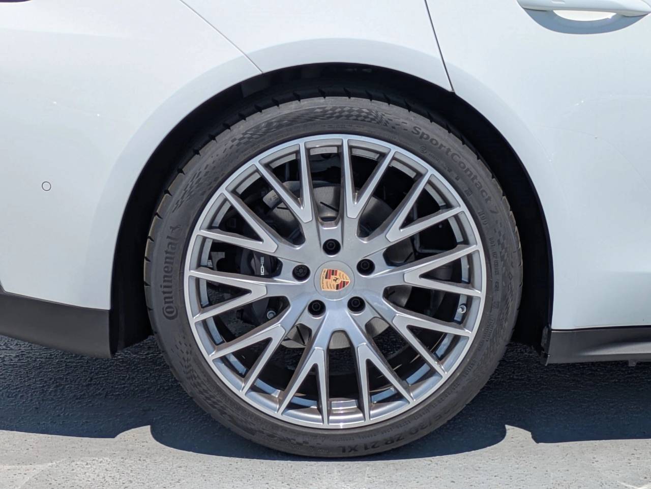 2025 Porsche Panamera 4 photo 27