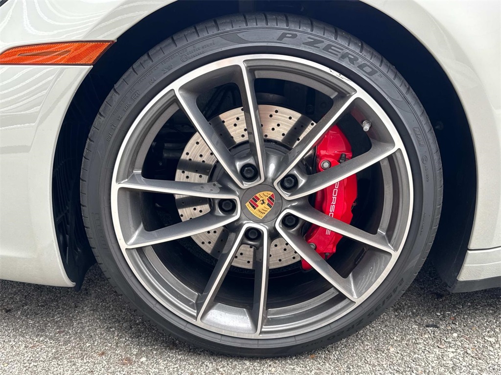2021 Porsche 911 Targa 4S photo 10