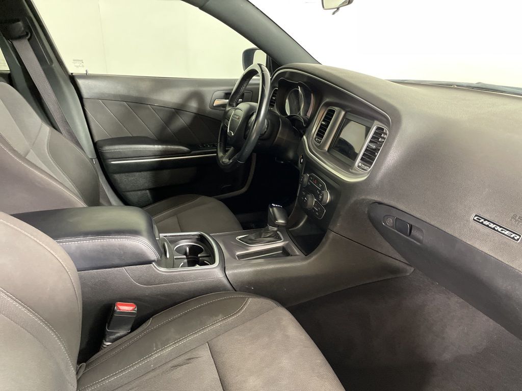 2022 Dodge Charger SXT photo 10