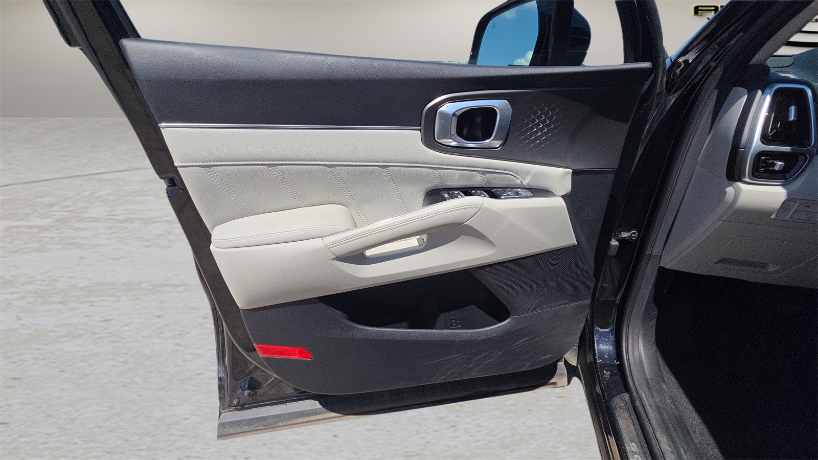 2023 Kia Sorento SX photo 23