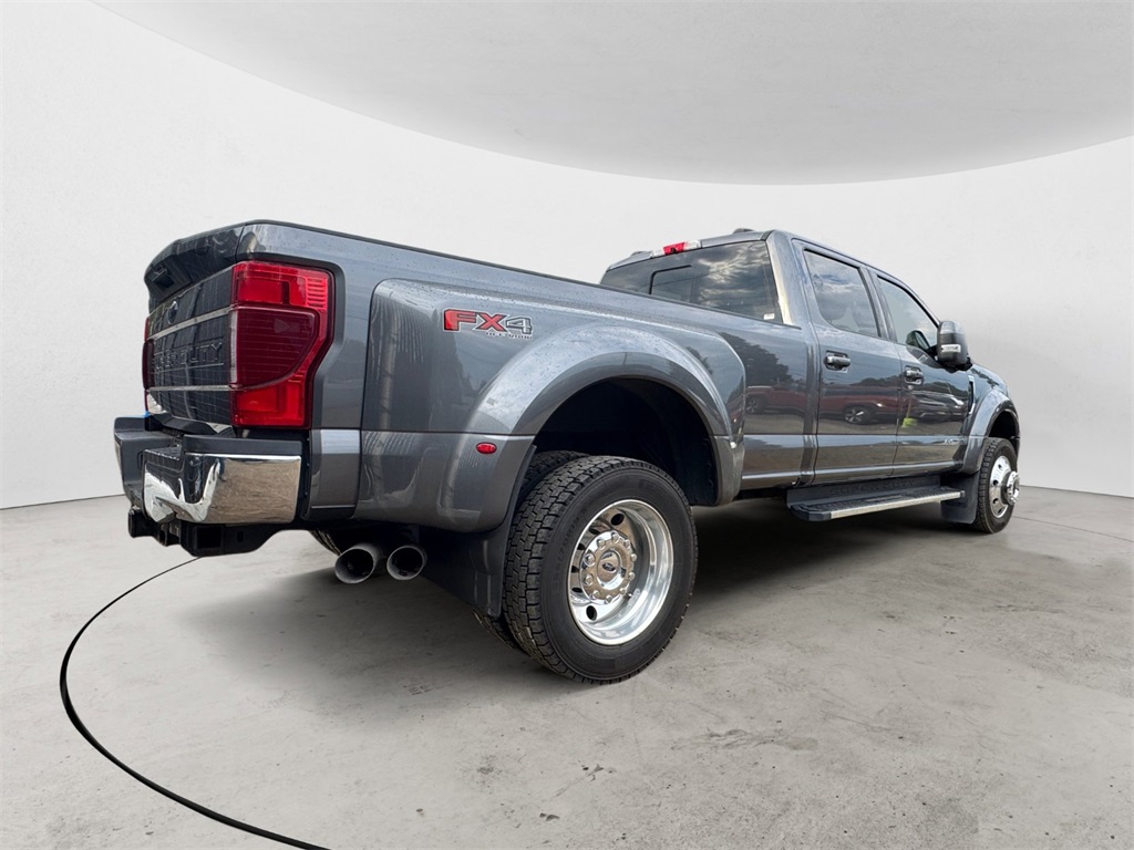 2022 Ford F-450 photo 2