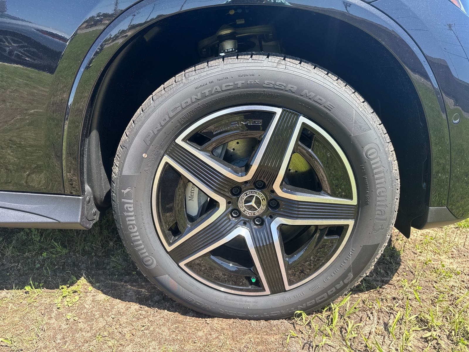 2025 Mercedes Benz GLC 350e 4MATIC photo 3