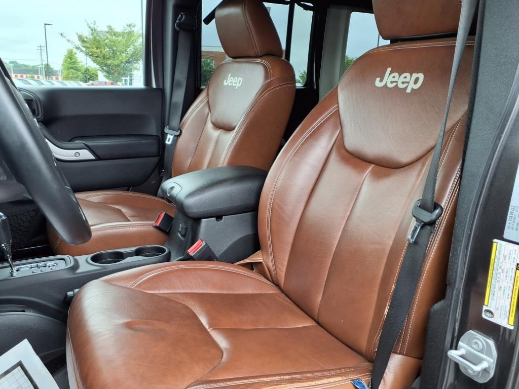 2017 Jeep Wrangler Unlimited Rubicon photo 3