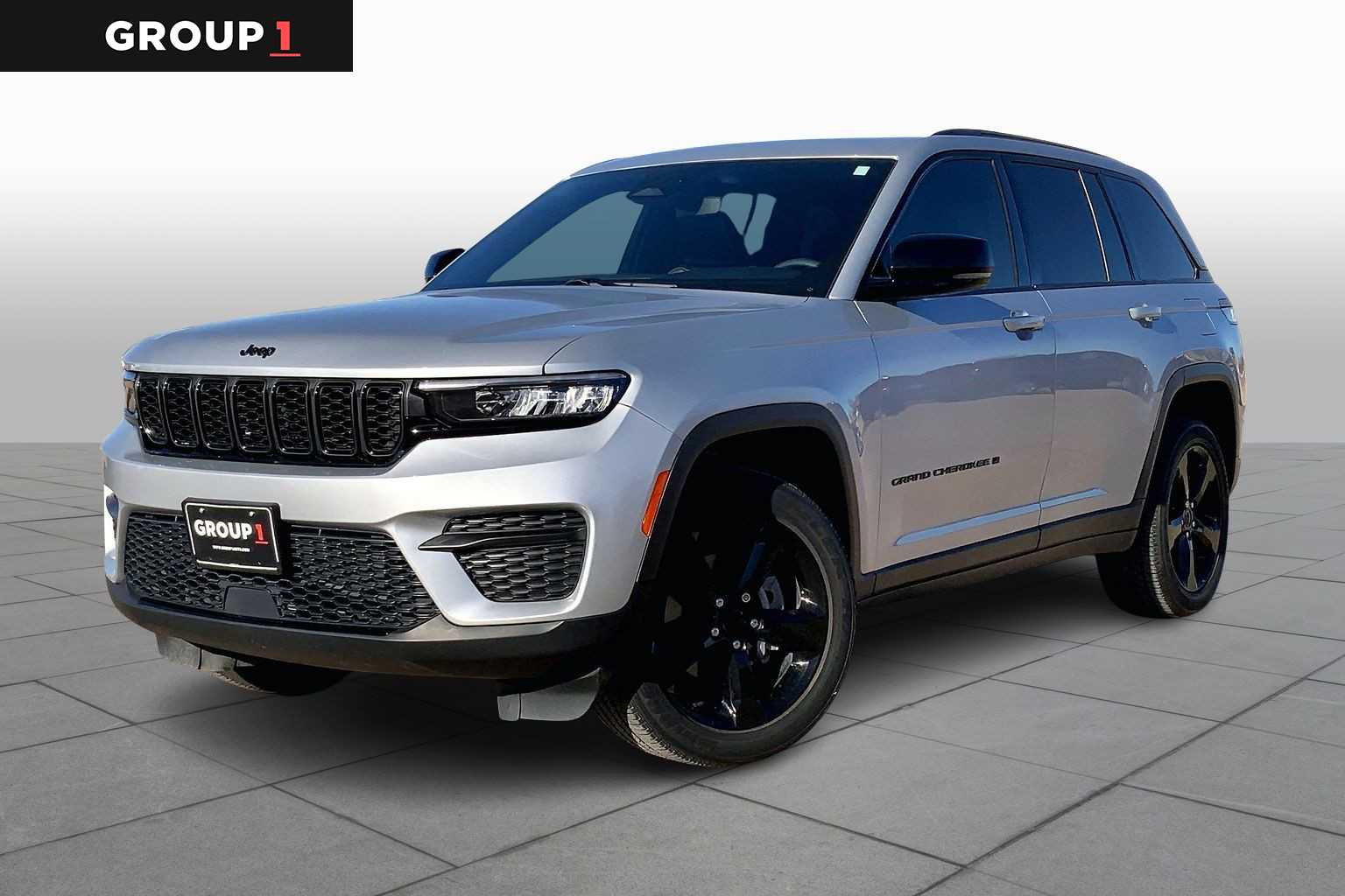 2023 Jeep Grand Cherokee Altitude's photo