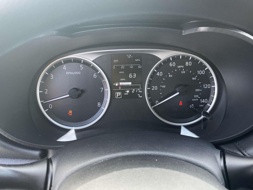 2025 Nissan Versa S photo 18