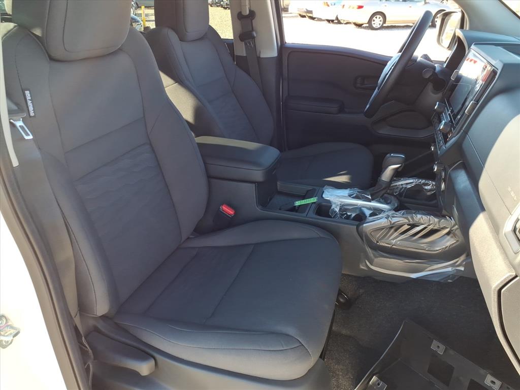 2026 Nissan Frontier S photo 4