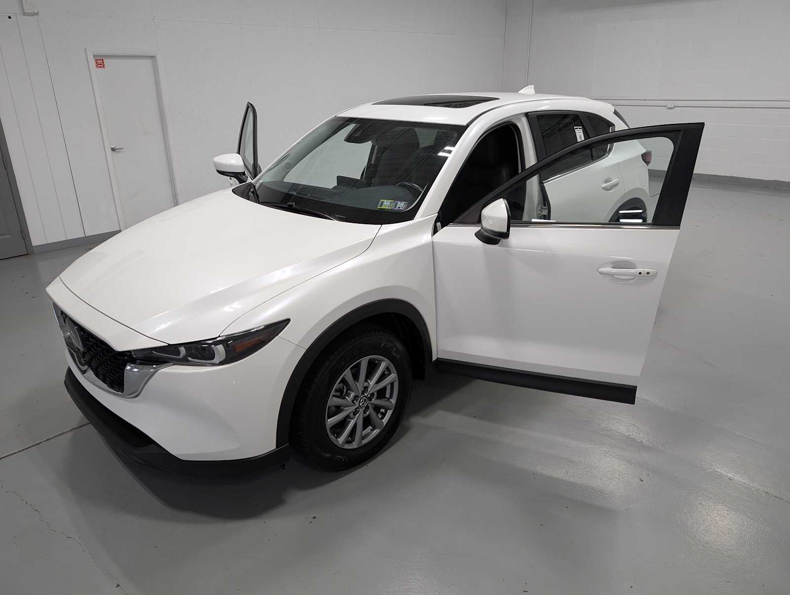 2022 Mazda CX-5 2.5 S Preferred photo 15