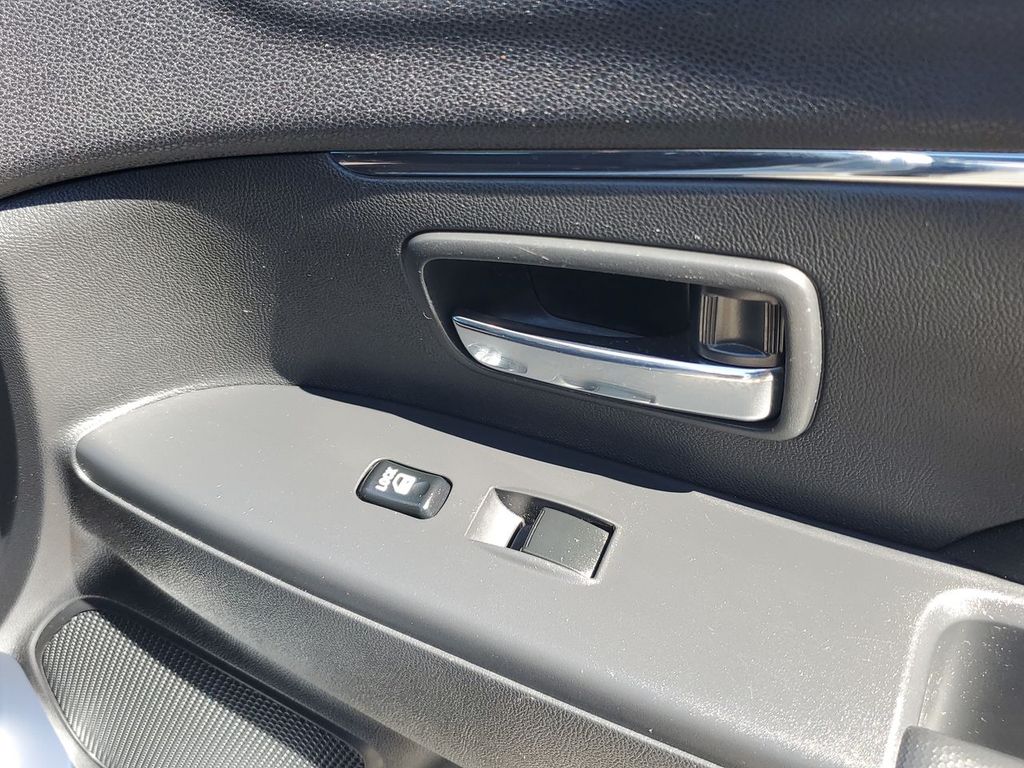 2017 Mitsubishi Outlander Sport SE photo 34