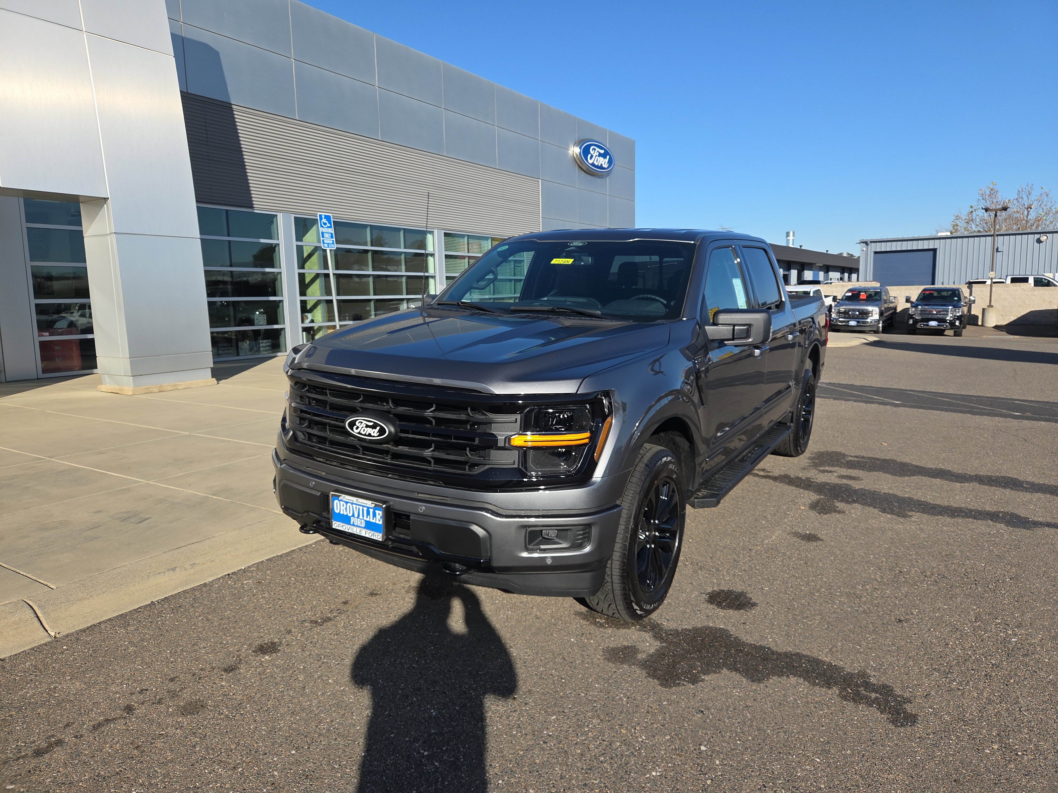 2025 Ford F-150 XLT's photo