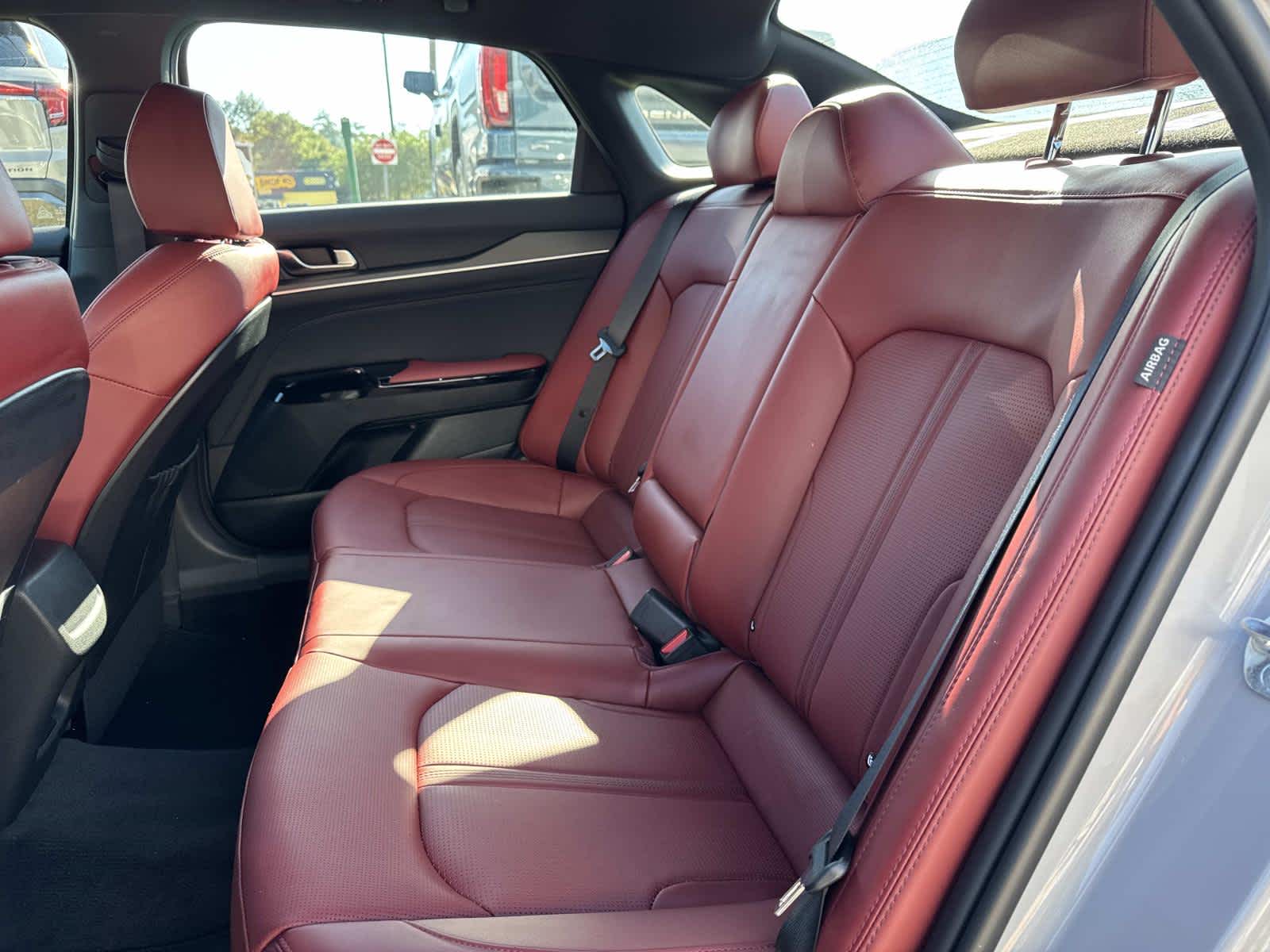 2025 Kia K5 GT-Line photo 8