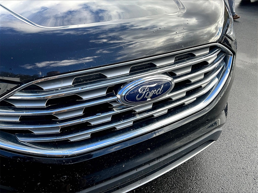2022 Ford Edge Titanium photo 29