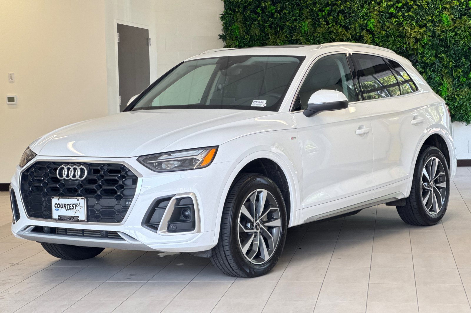 2024 Audi Q5 S line Premium Plus photo 6