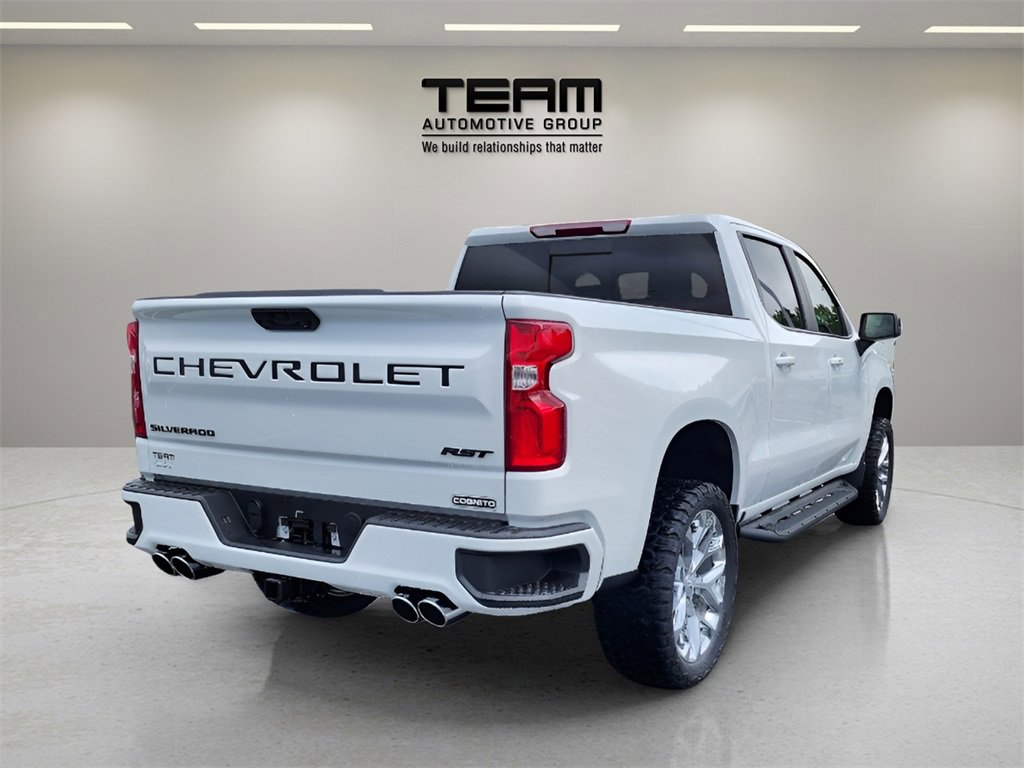 2024 Chevrolet Silverado 1500 RST photo 16