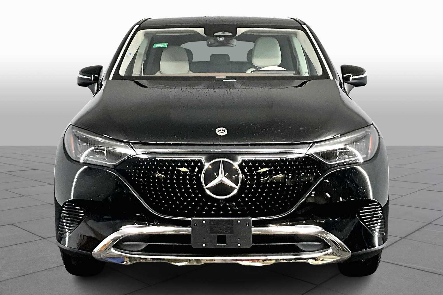 2025 Mercedes Benz EQE SUV 350 4MATIC photo 3