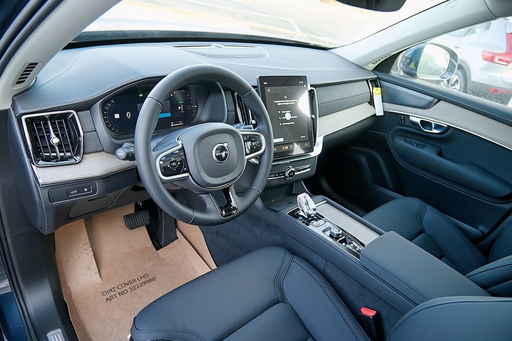 2026 VOLVO XC90 - Image 11