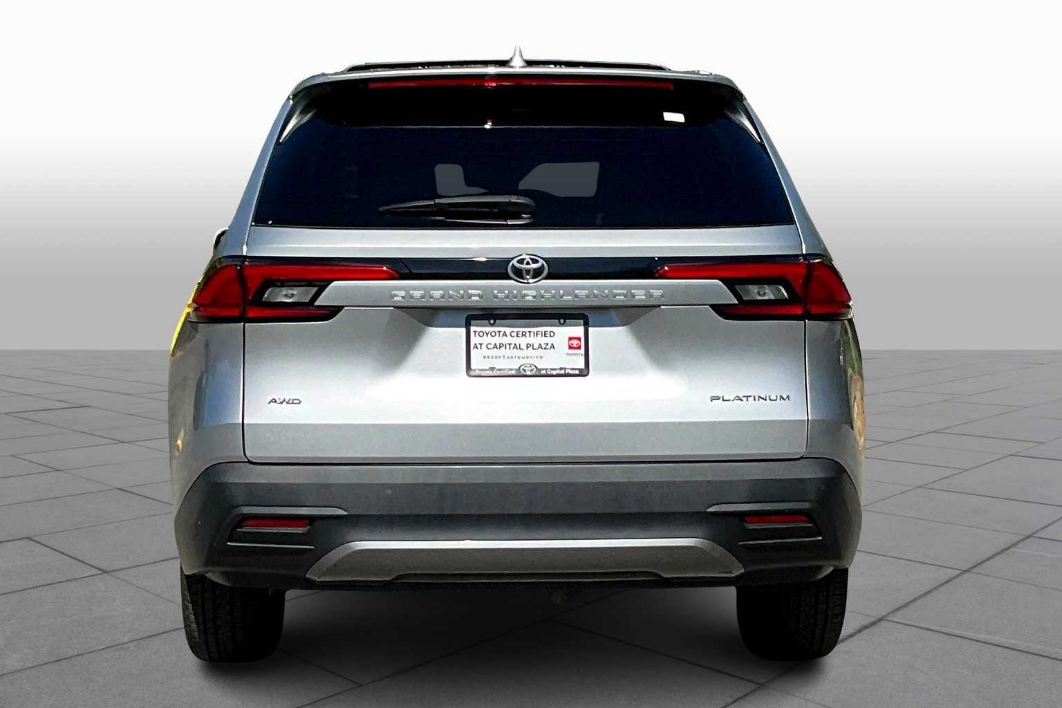 2024 Toyota Grand Highlander Platinum AWD photo 4