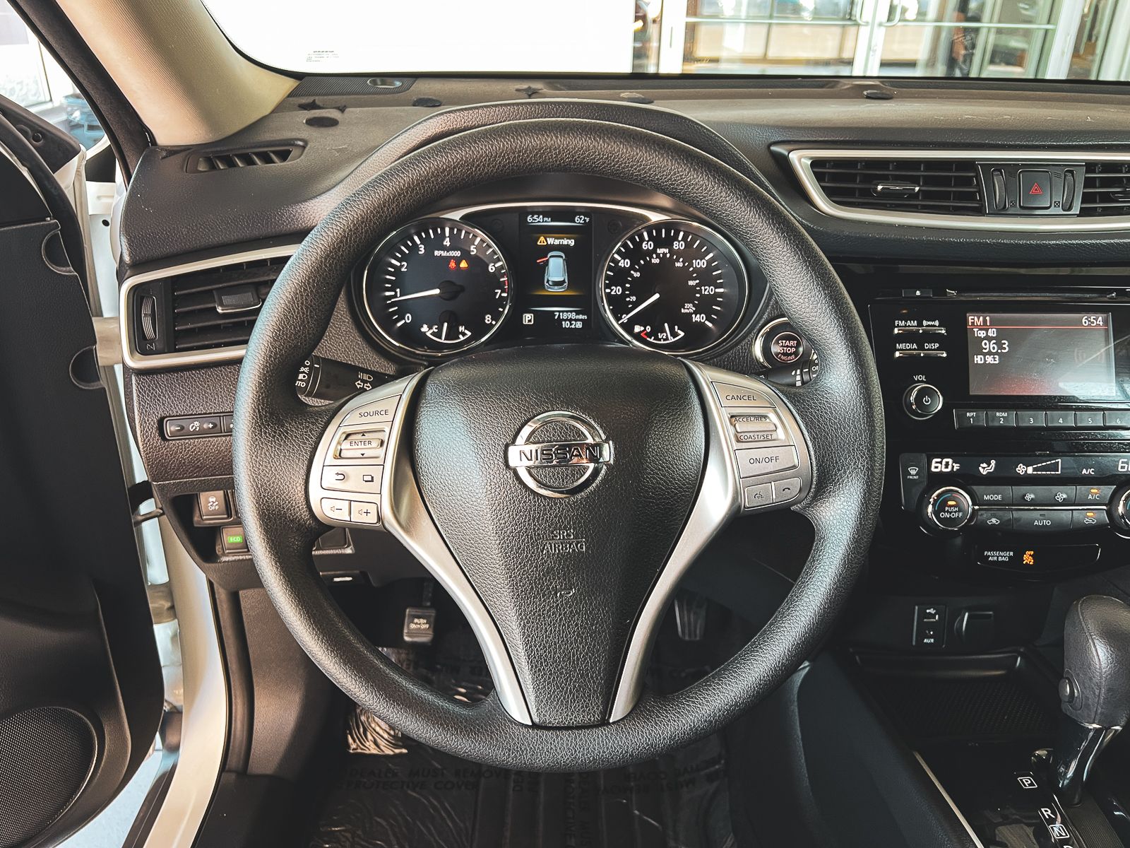 2016 Nissan Rogue SV photo 15