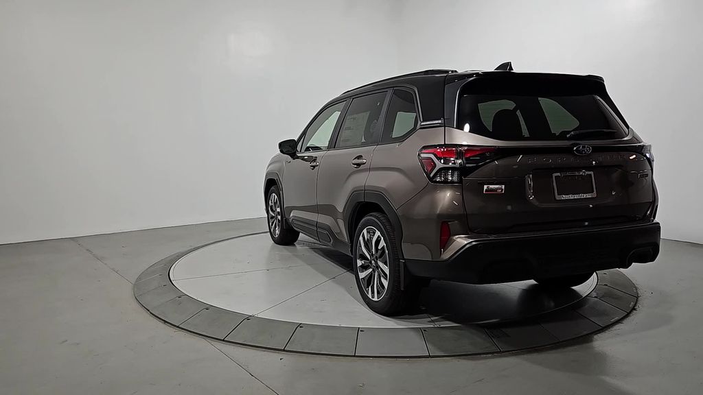 2025 Subaru Forester Touring photo 3