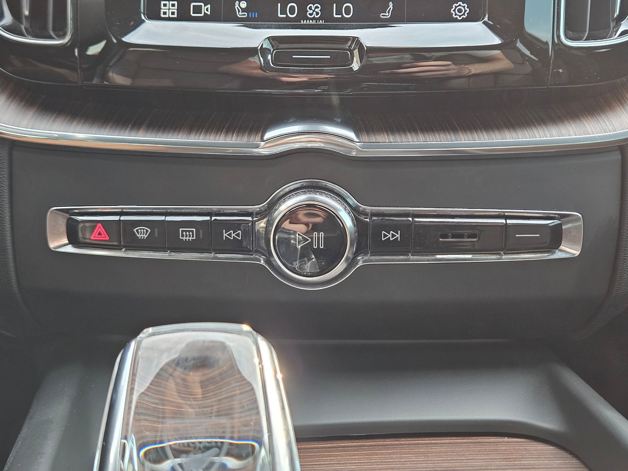 2022 Volvo XC60 Inscription photo 12