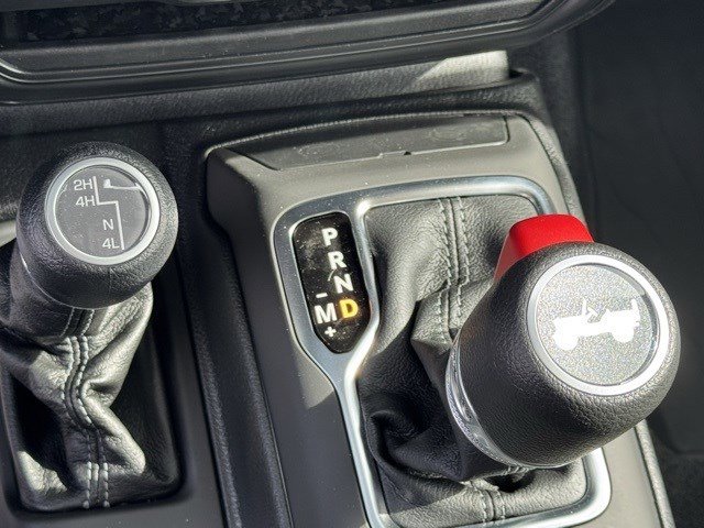 2025 Jeep Wrangler Sahara photo 19