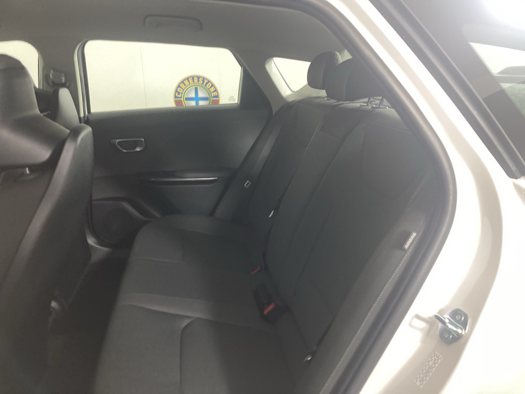 2025 Kia K4 LXS photo 4