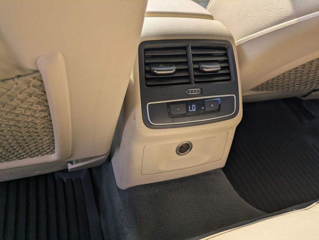 2017 Audi A4 2.0T Premium photo 24