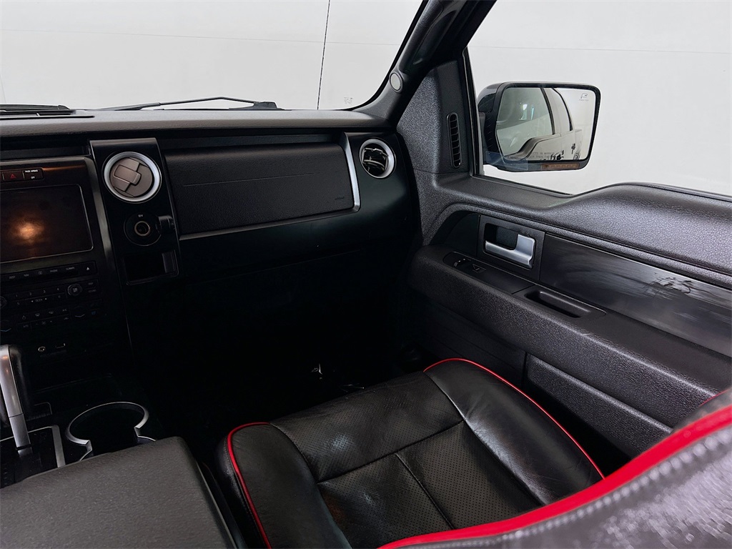 2012 Ford F-150 FX4 photo 25